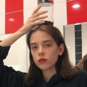 Meet your Posher, Cris